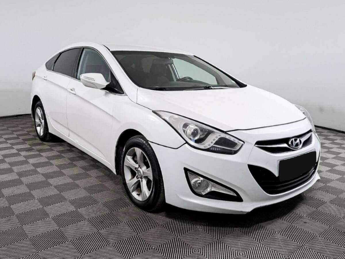Купить Hyundai i40, 2014, 167 000 км.. Фото: #2
