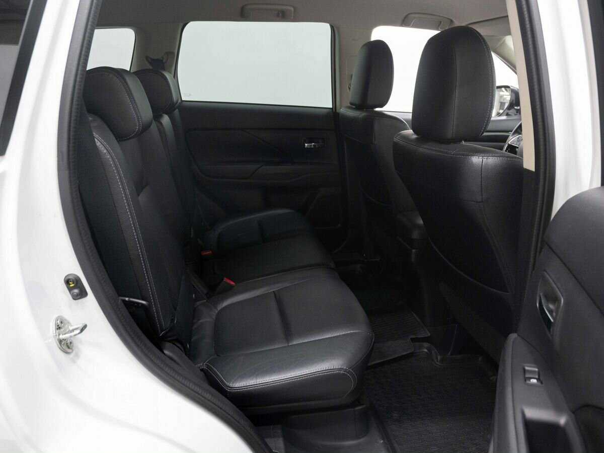 Купить Mitsubishi Outlander, 2016, 176 533 км.. Фото: #11