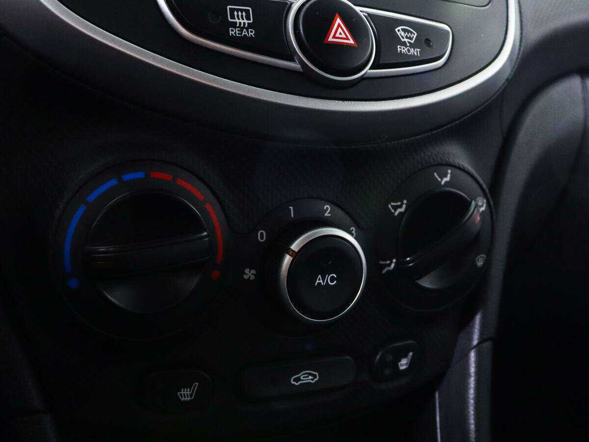 Купить Hyundai Solaris, 2013, 183 770 км.. Фото: #13