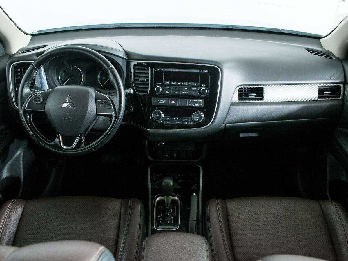 Купить Mitsubishi Outlander, 2017, 144 572 км.. Фото: #10