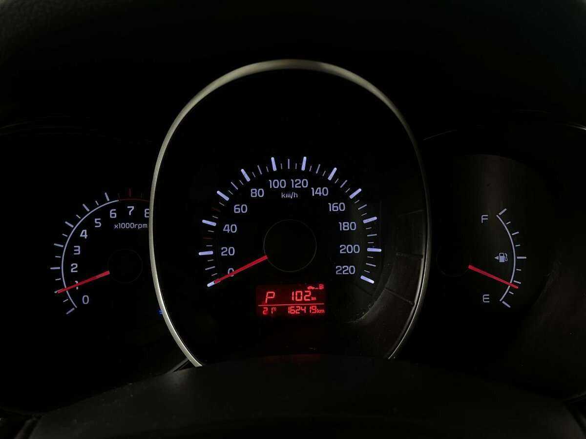 Купить Kia Rio, 2015, 162 419 км.. Фото: #10