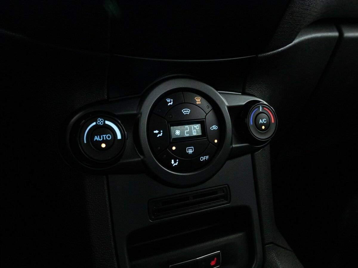 Купить Ford Fiesta, 2015, 209 127 км.. Фото: #15