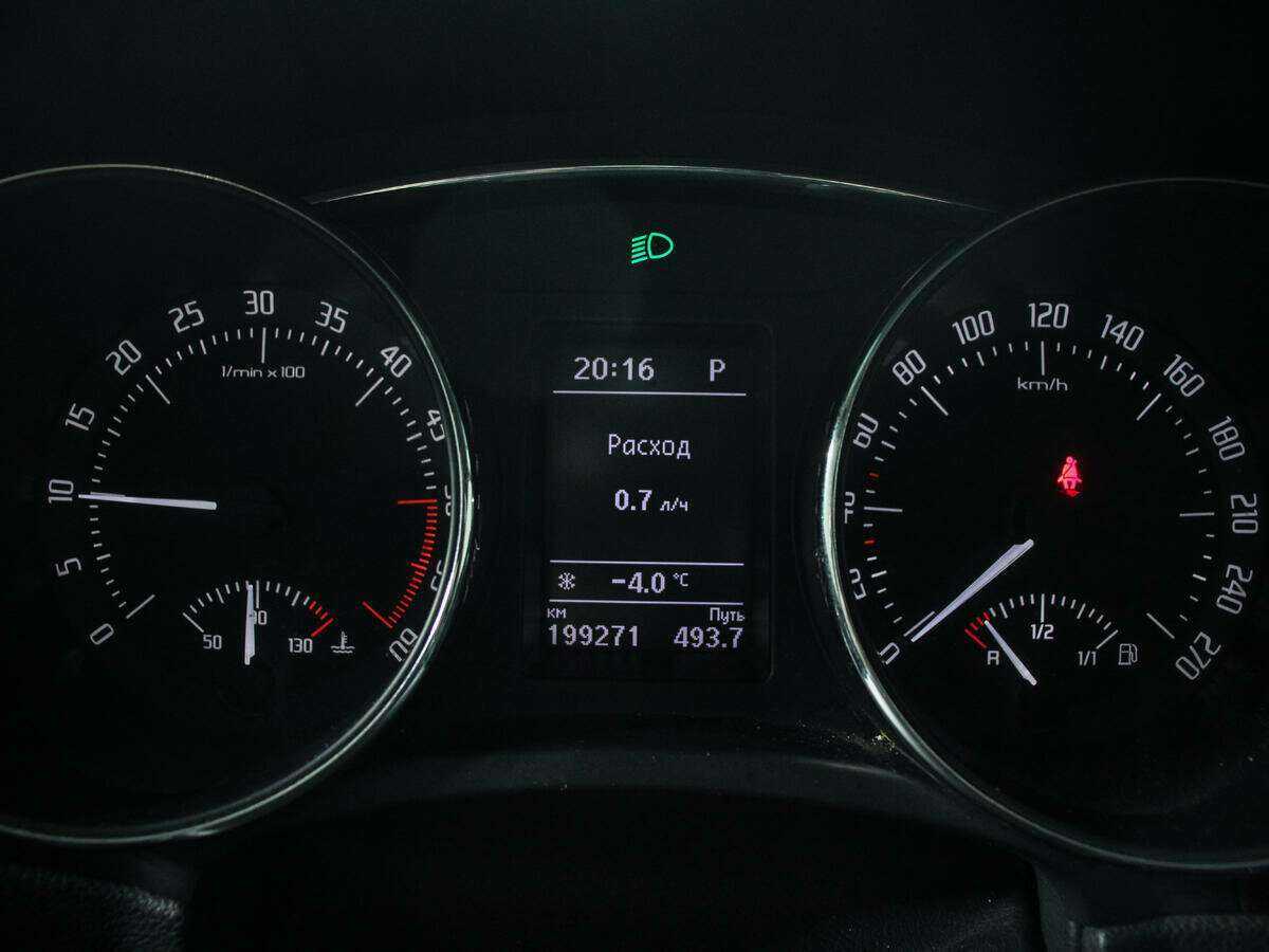 Купить Skoda Superb, 2014, 199 270 км.. Фото: #9