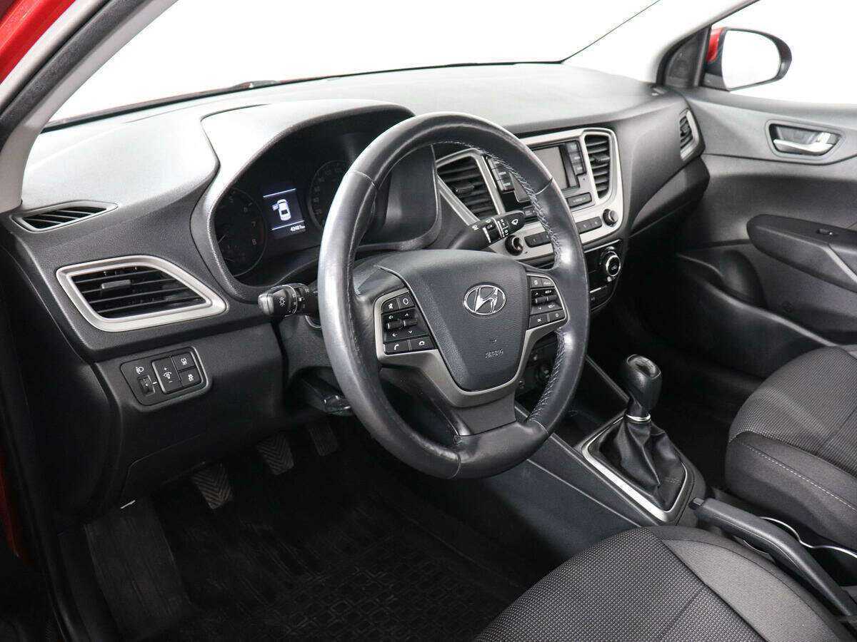 Купить Hyundai Solaris, 2019, 42 300 км.. Фото: #4