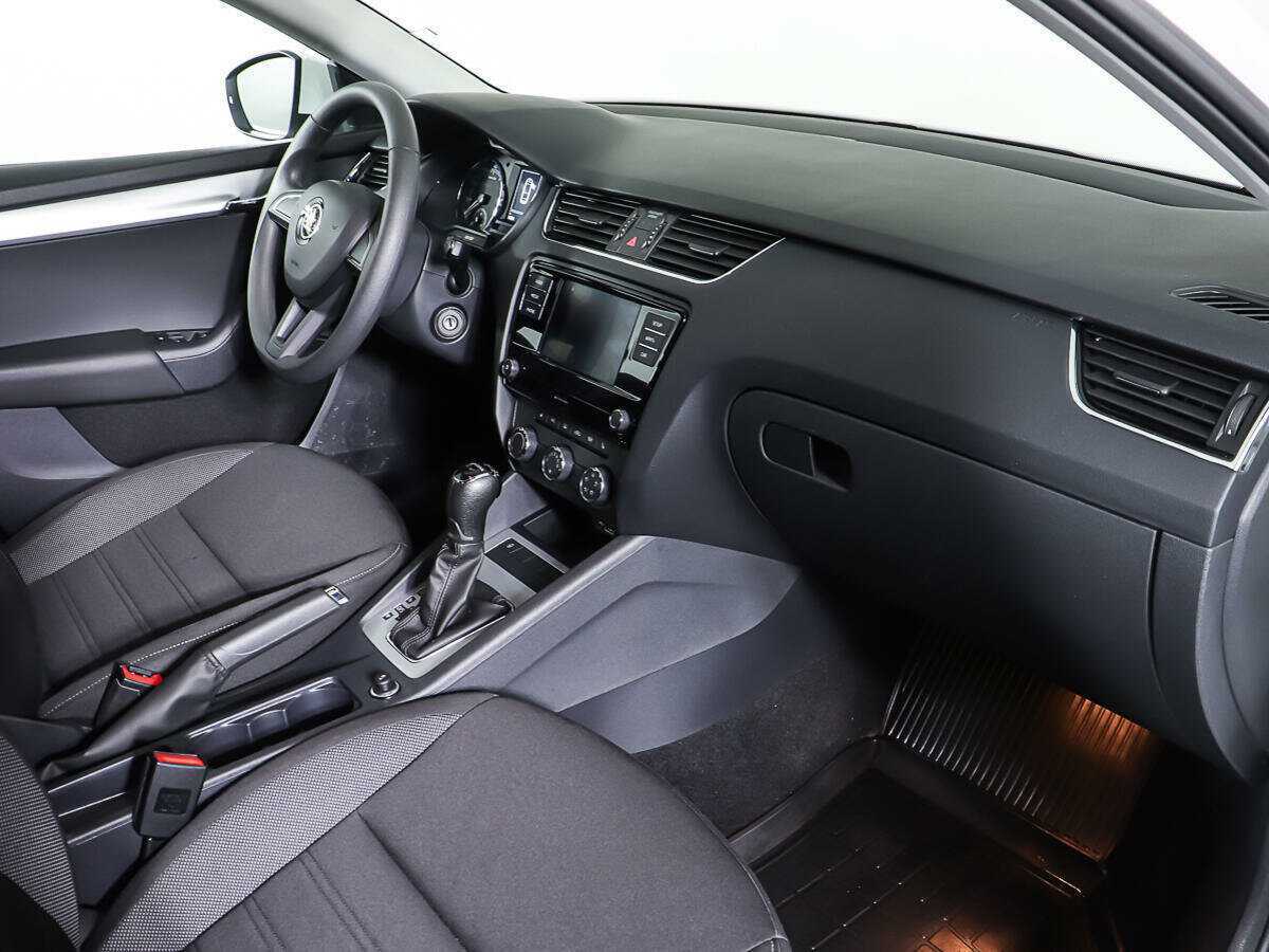 Купить Skoda Octavia, 2018, 38 826 км.. Фото: #8