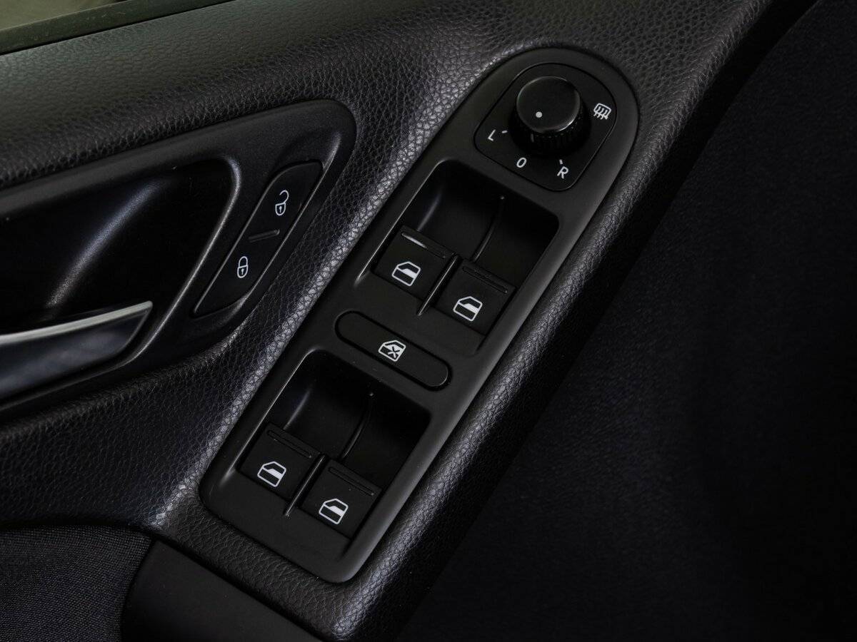 Купить Volkswagen Golf, 2012, 144 071 км.. Фото: #13