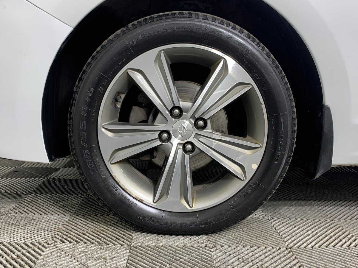 Купить Hyundai Solaris, 2018, 45 142 км.. Фото: #8