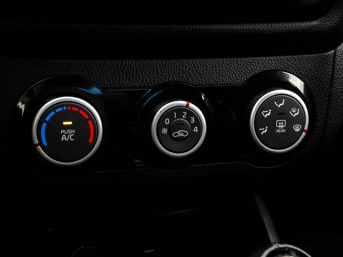 Купить Kia Rio, 2017, 115 716 км.. Фото: #13