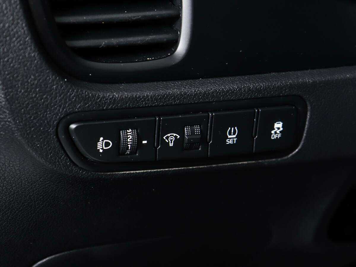 Купить Kia Rio, 2018, 133 971 км.. Фото: #12