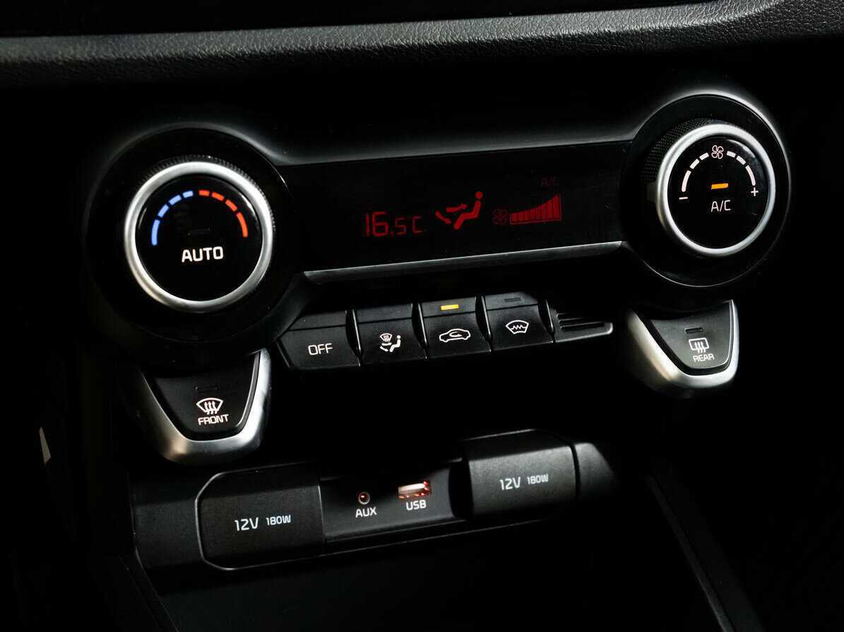 Купить Kia Rio, 2018, 90 644 км.. Фото: #14