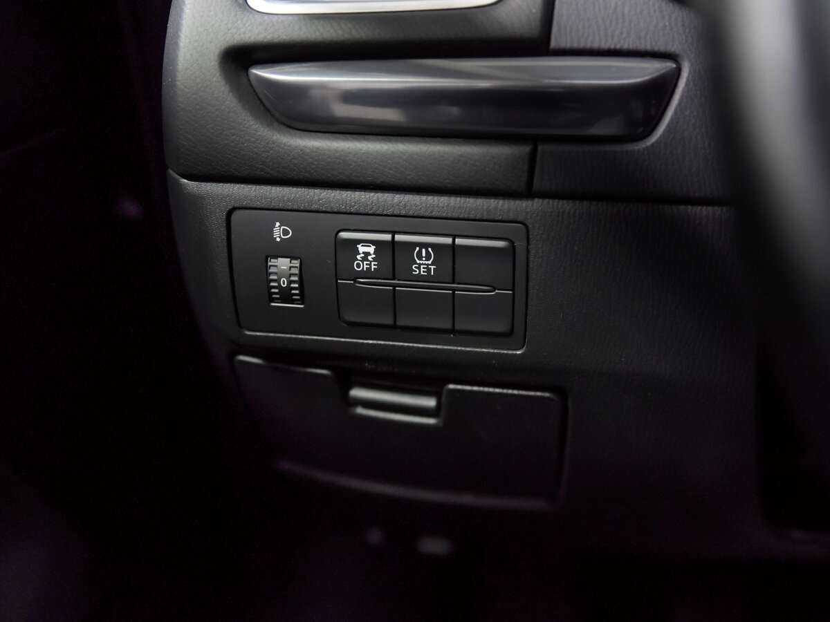 Купить Mazda 6, 2013, 298 223 км.. Фото: #9