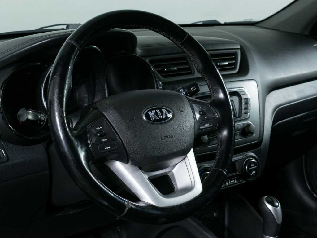 Купить Kia Rio, 2013, 188 001 км.. Фото: #10