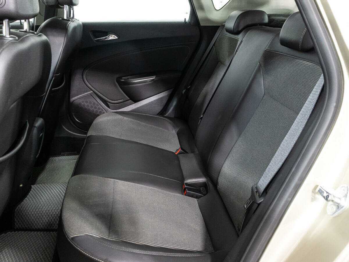 Купить Opel Astra, 2012, 99 197 км.. Фото: #9