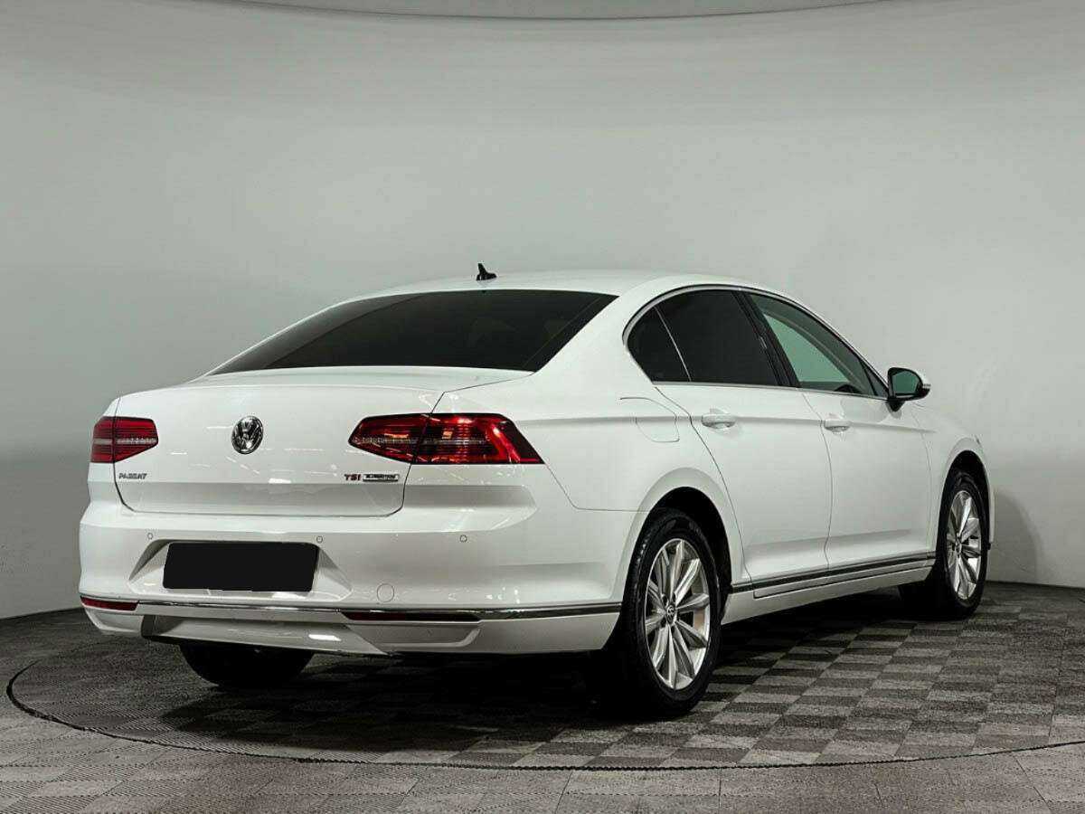 Купить Volkswagen Passat, 2017, 106 250 км.. Фото: #4
