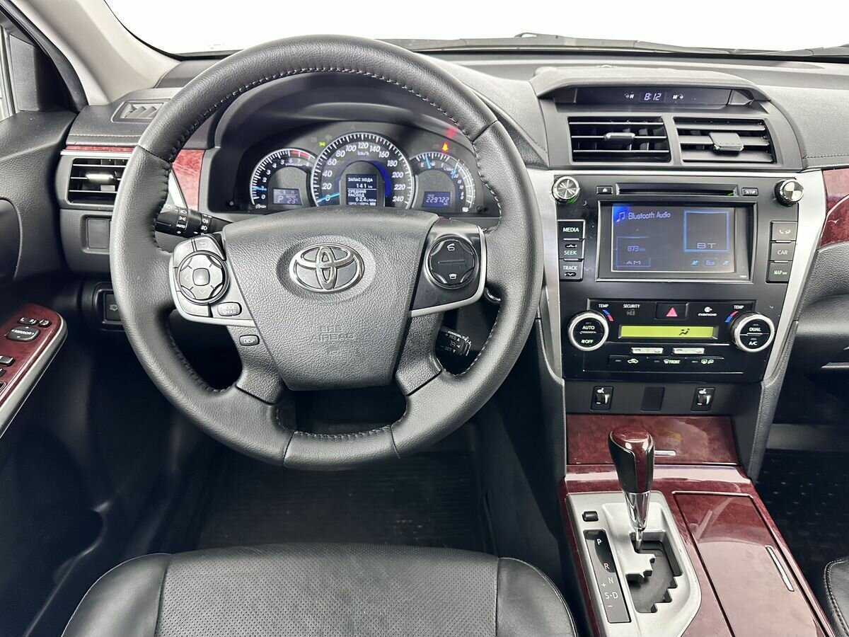 Купить Toyota Camry, 2014, 229 572 км.. Фото: #9