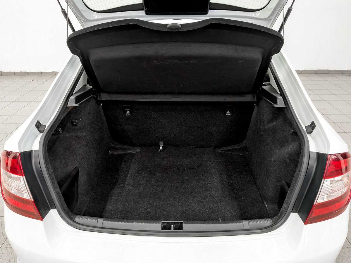 Купить Skoda Rapid, 2017, 176 367 км.. Фото: #9