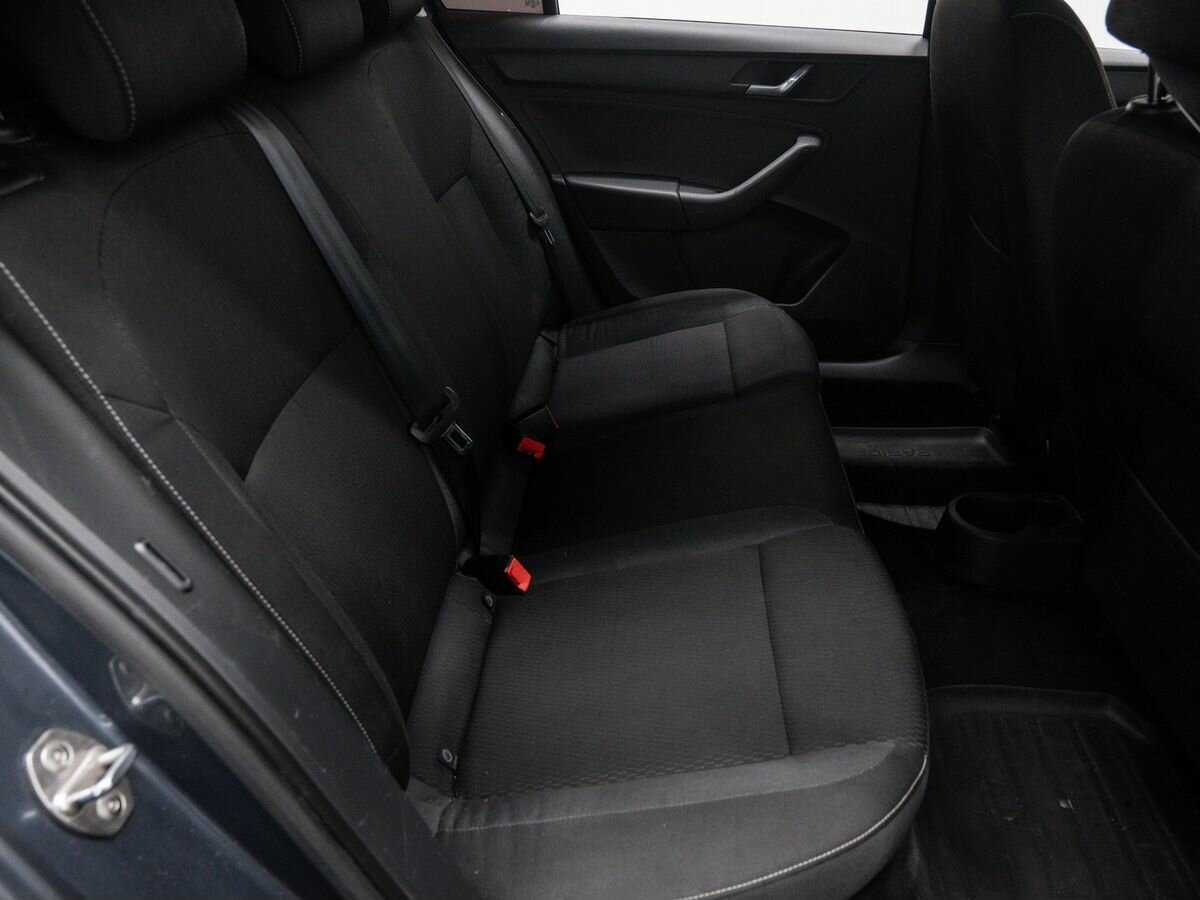 Купить Skoda Rapid, 2014, 217 363 км.. Фото: #9