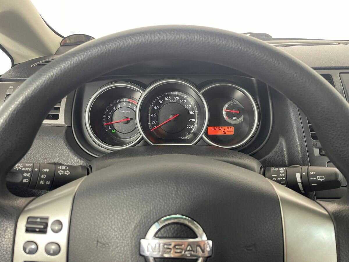 Купить Nissan Tiida, 2013, 180 000 км.. Фото: #10