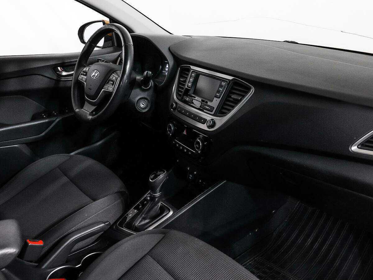 Купить Hyundai Solaris, 2017, 140 583 км.. Фото: #8