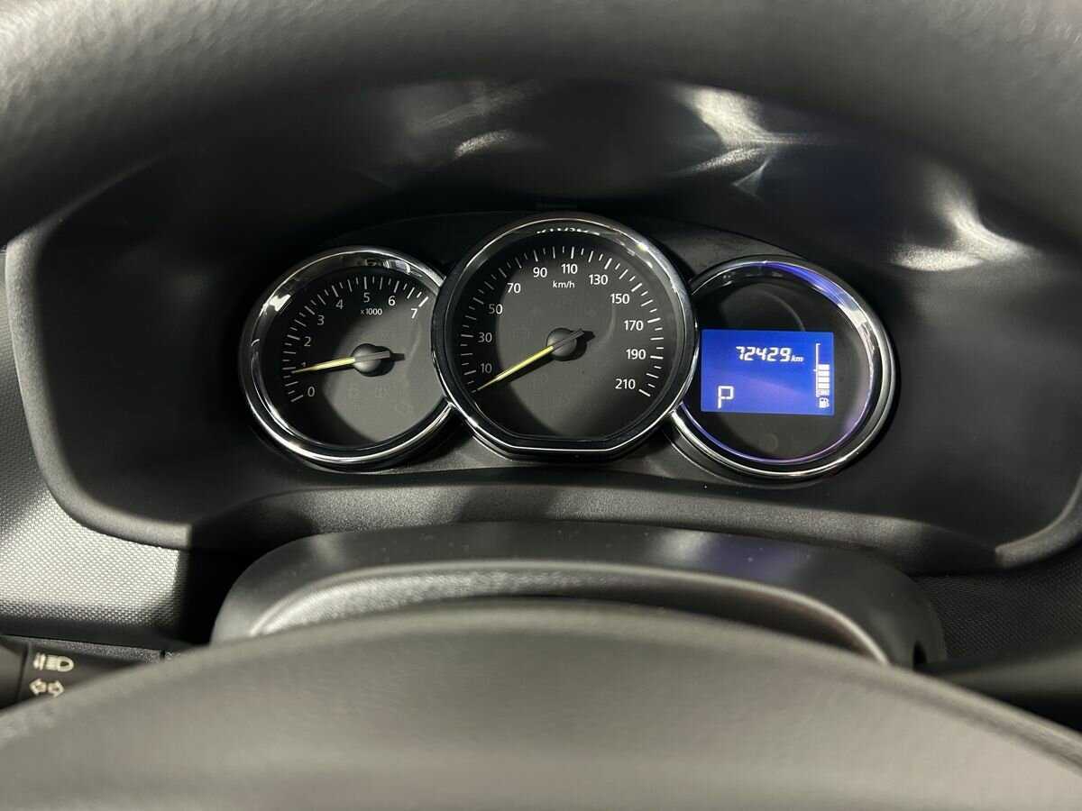 Купить Renault Logan, 2016, 72 429 км.. Фото: #10