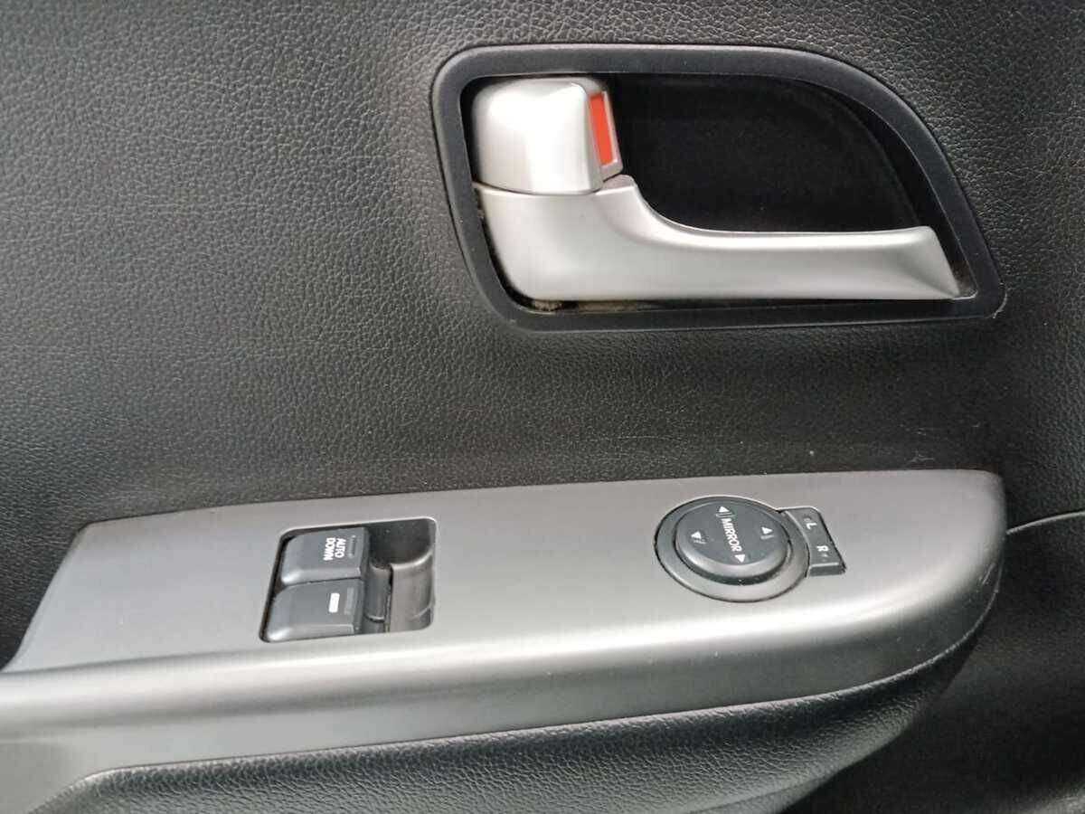 Купить Kia Rio, 2017, 81 000 км.. Фото: #14