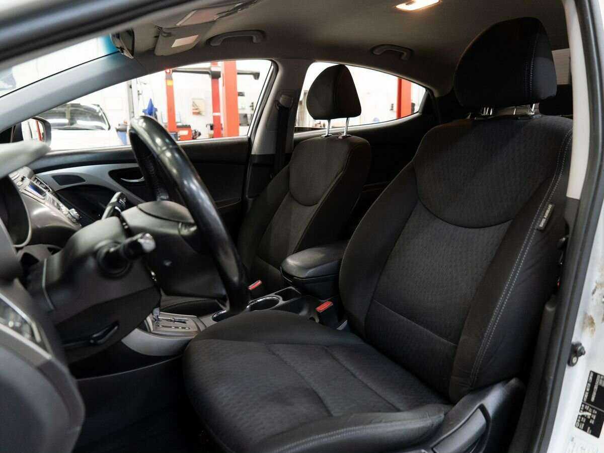 Купить Hyundai Elantra, 2012, 197 450 км.. Фото: #5