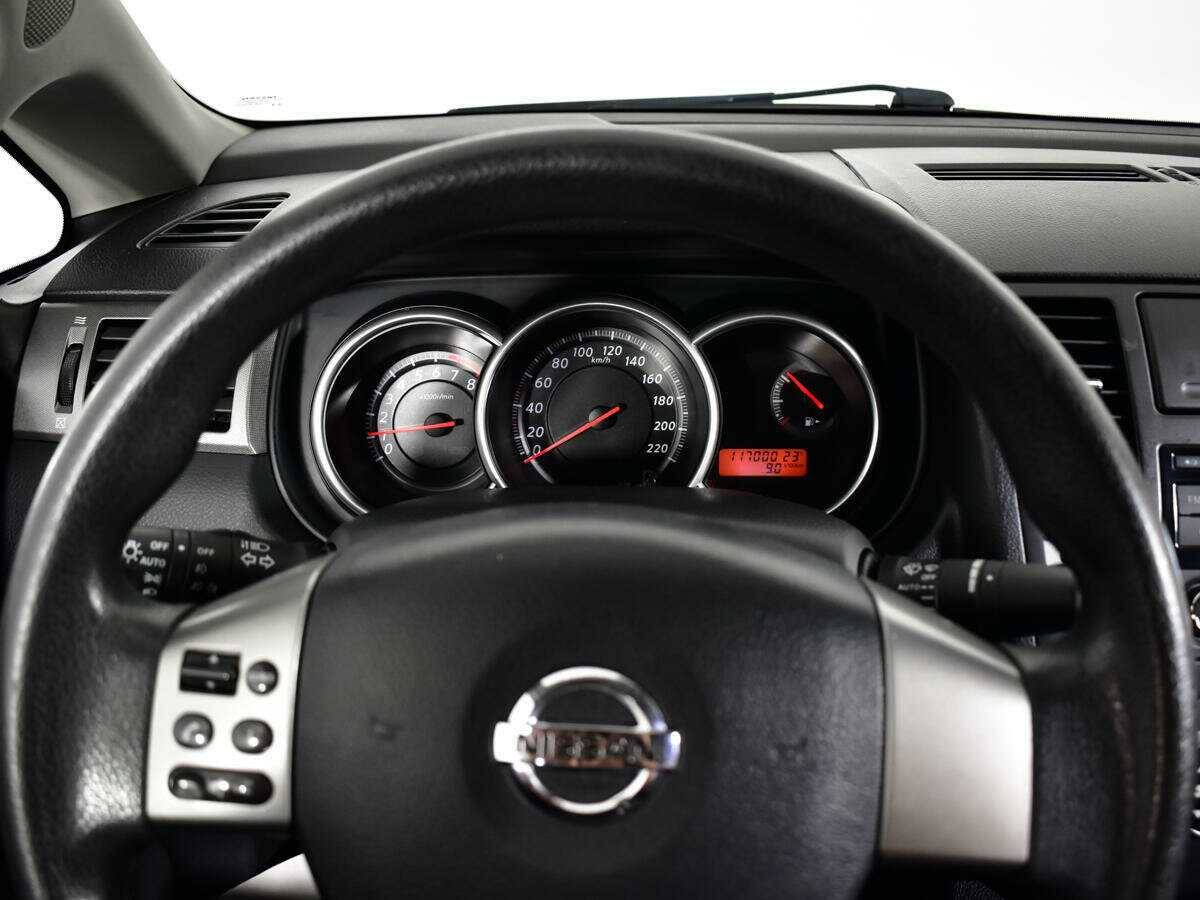 Купить Nissan Tiida, 2013, 116 999 км.. Фото: #10