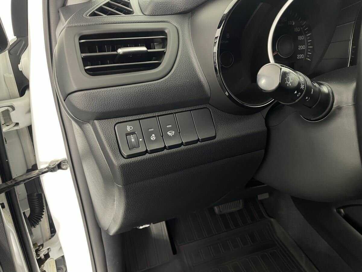 Купить Kia Rio, 2016, 93 547 км.. Фото: #7