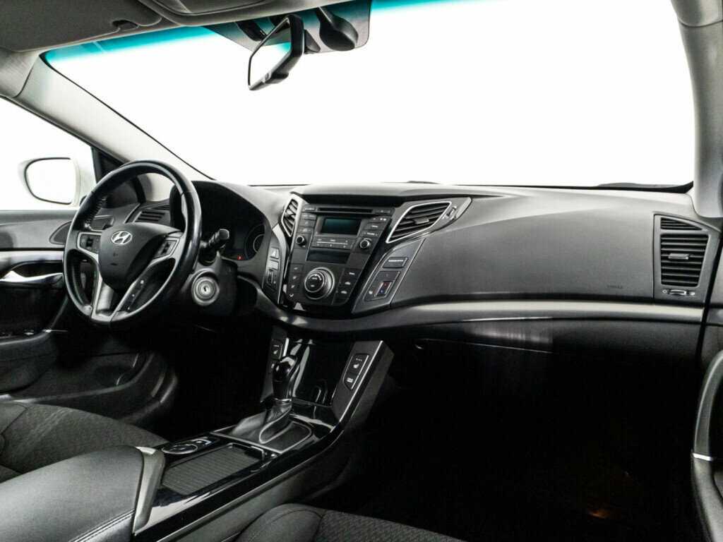 Купить Hyundai i40, 2015, 74 188 км.. Фото: #8
