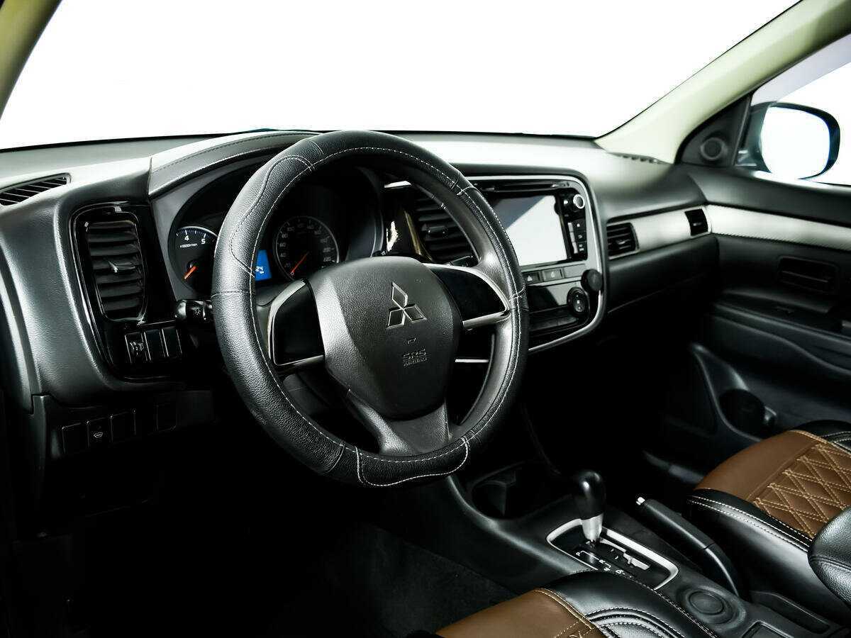 Купить Mitsubishi Outlander, 2016, 138 123 км.. Фото: #10