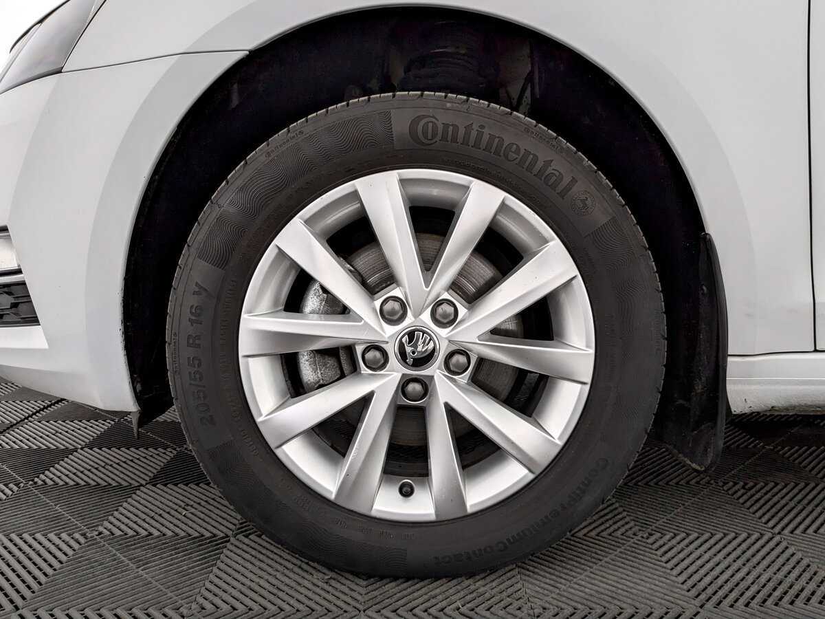 Купить Skoda Octavia, 2019, 67 859 км.. Фото: #17