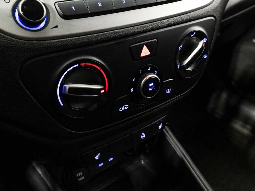 Купить Hyundai Solaris, 2017, 111 142 км.. Фото: #14