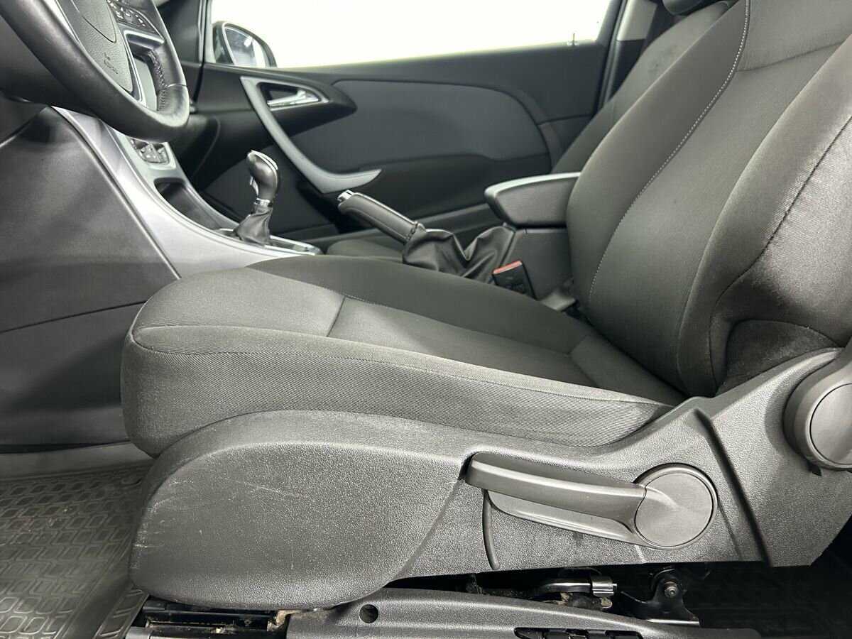 Купить Opel Astra, 2014, 139 000 км.. Фото: #9