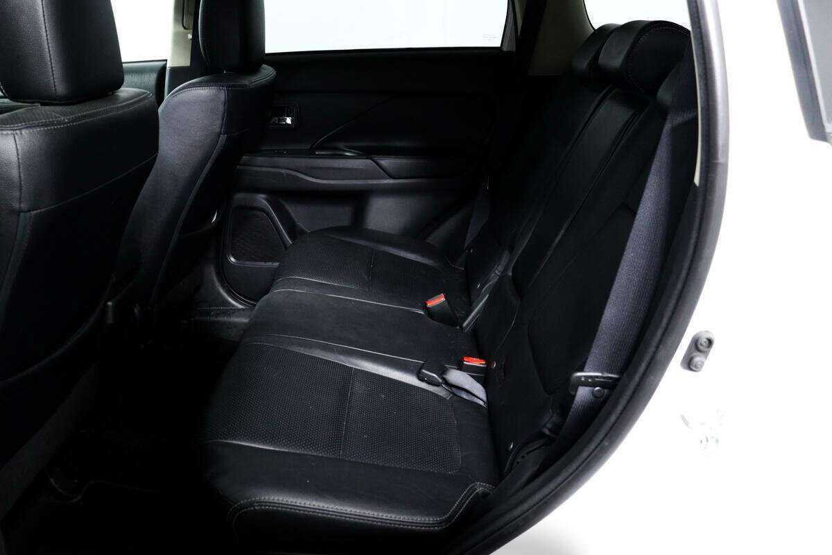 Купить Mitsubishi Outlander, 2018, 173 198 км.. Фото: #9