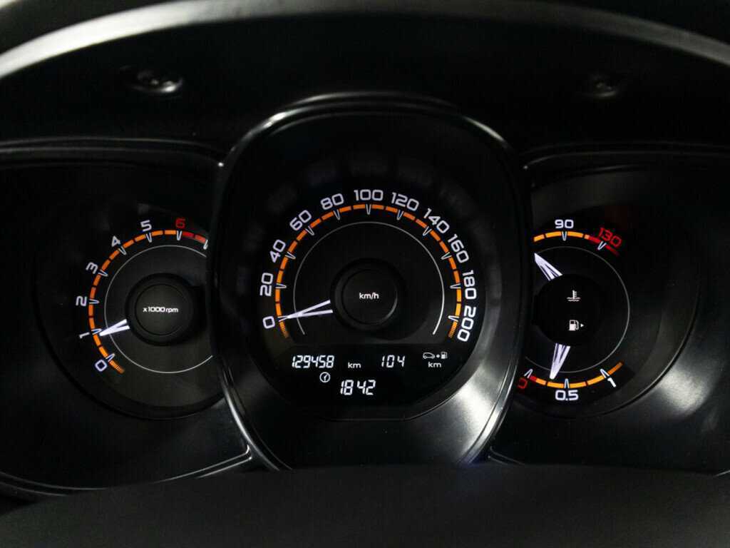 Купить Lada (ВАЗ) Vesta, 2017, 129 456 км.. Фото: #11