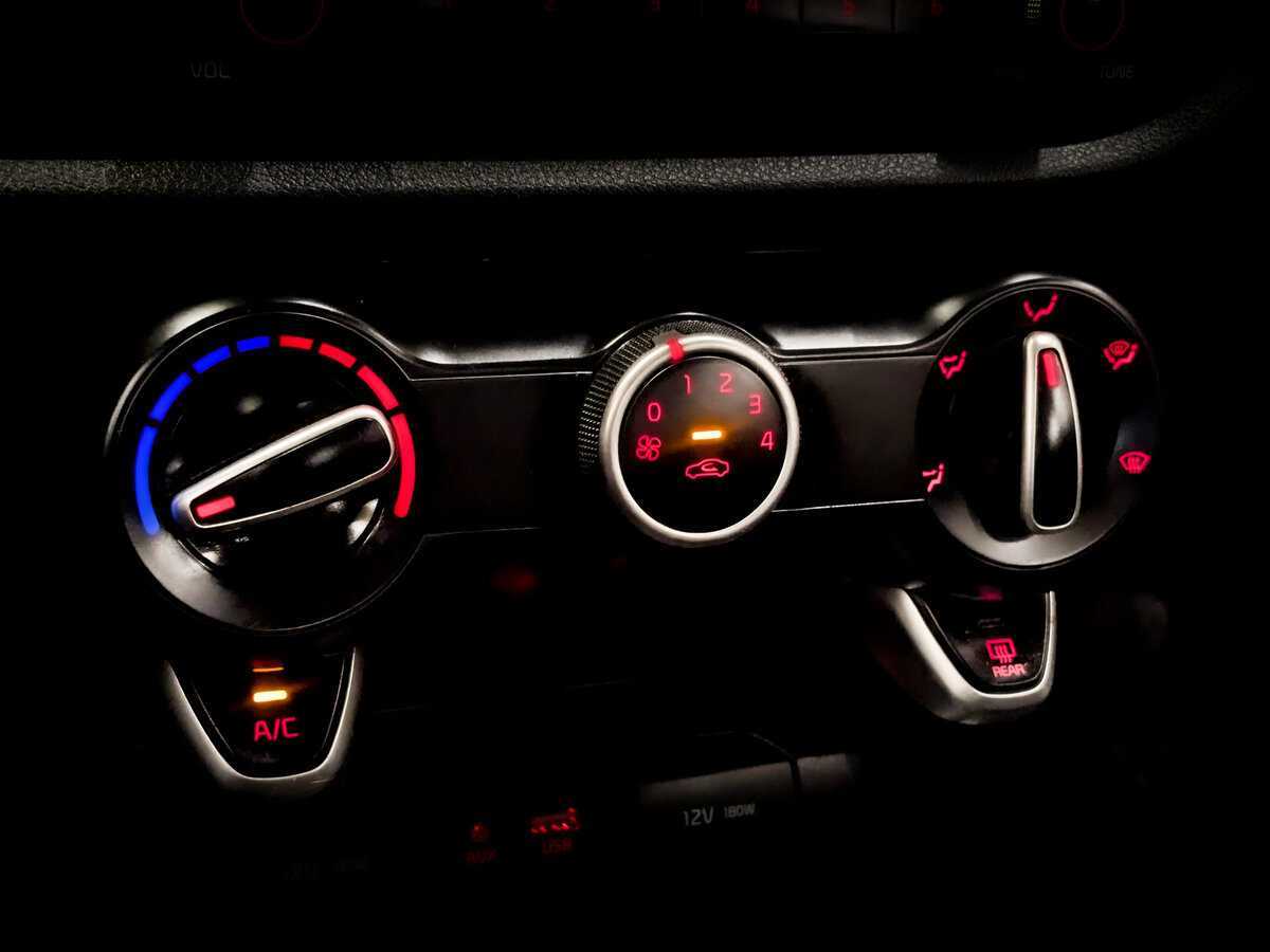 Купить Kia Rio, 2020, 159 453 км.. Фото: #21