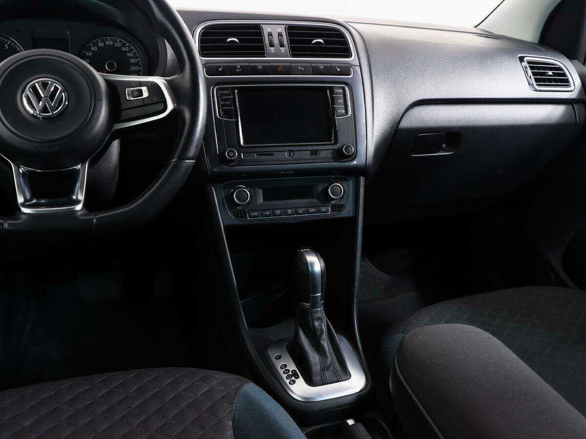 Купить Volkswagen Polo, 2019, 32 780 км.. Фото: #8
