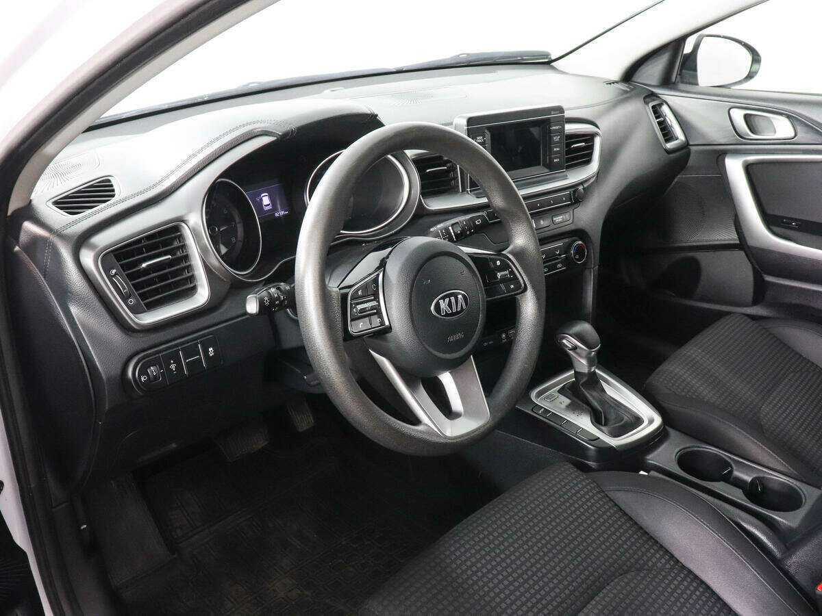 Купить Kia Ceed, 2019, 81 030 км.. Фото: #8