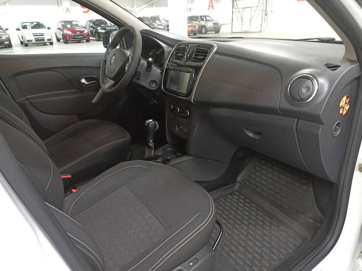 Купить Renault Logan, 2017, 100 674 км.. Фото: #10