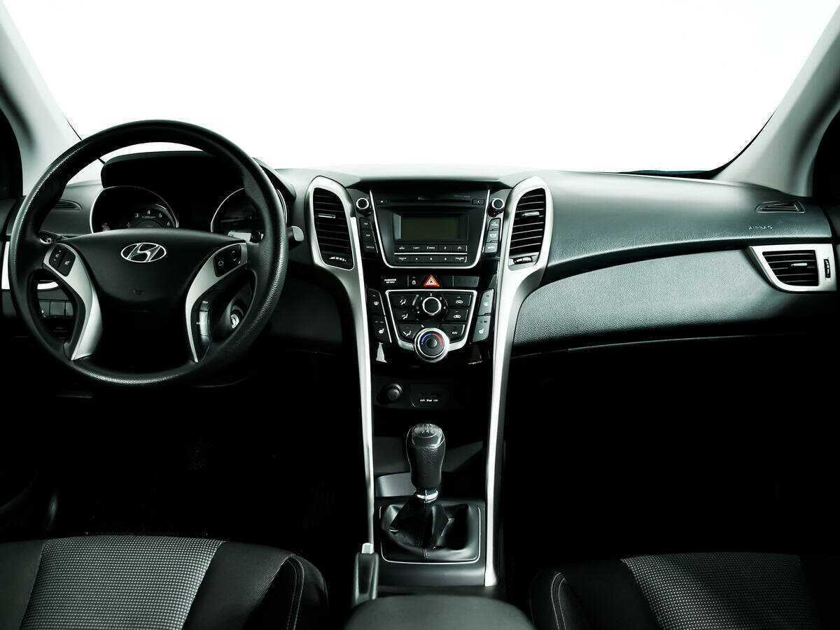 Купить Hyundai i30, 2014, 81 000 км.. Фото: #10