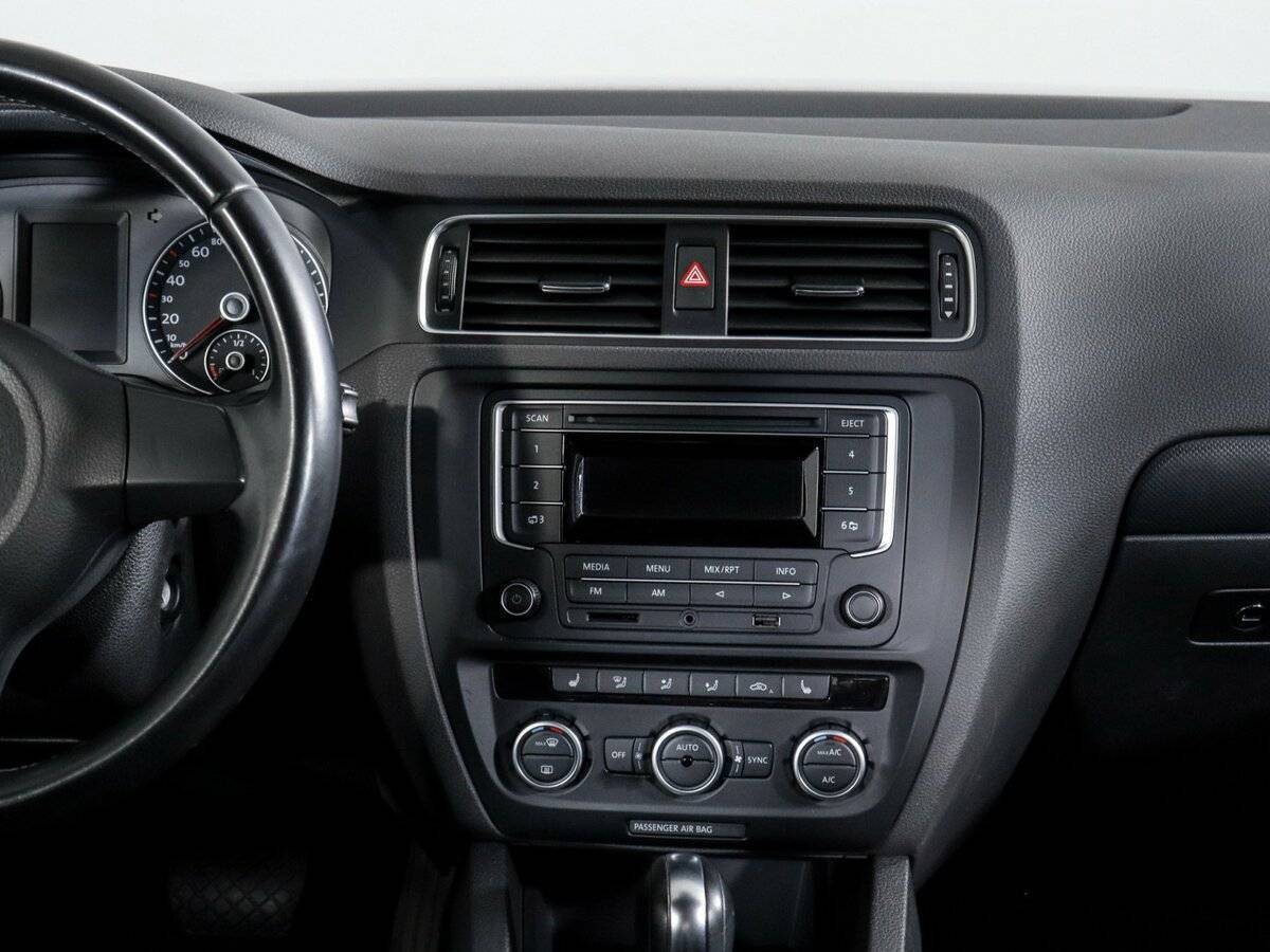 Купить Volkswagen Jetta, 2014, 112 450 км.. Фото: #10