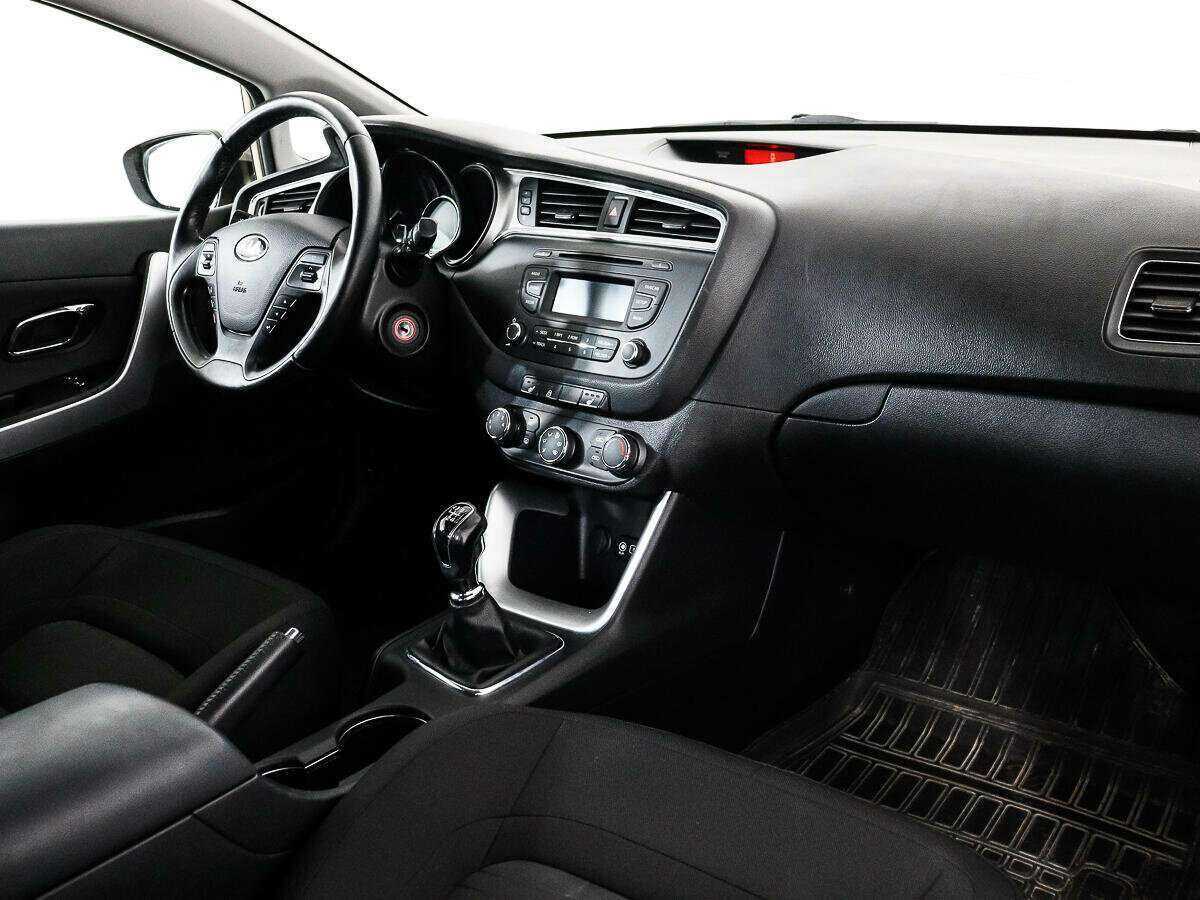 Купить Kia Ceed, 2015, 94 886 км.. Фото: #8