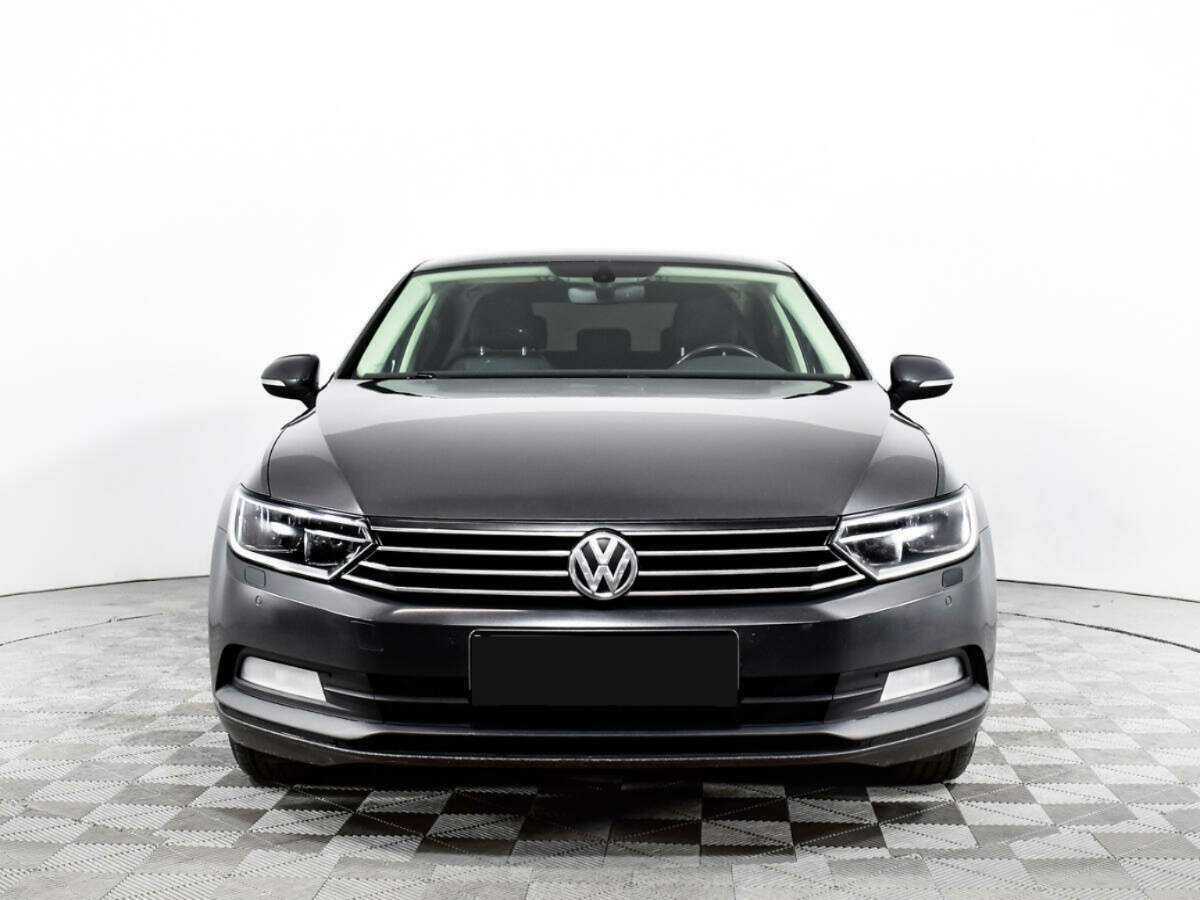 Купить Volkswagen Passat, 2017, 130 450 км.. Фото: #1