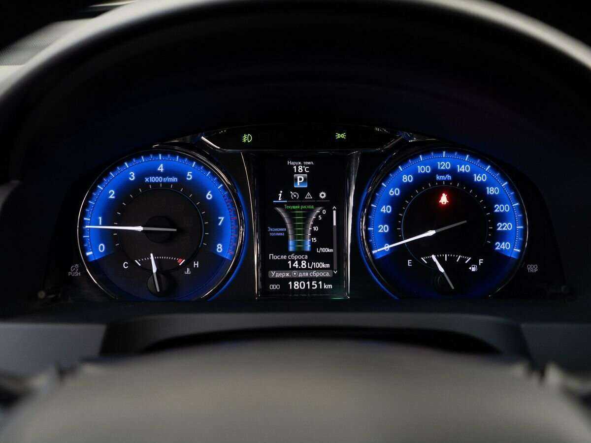 Купить Toyota Camry, 2015, 181 000 км.. Фото: #10