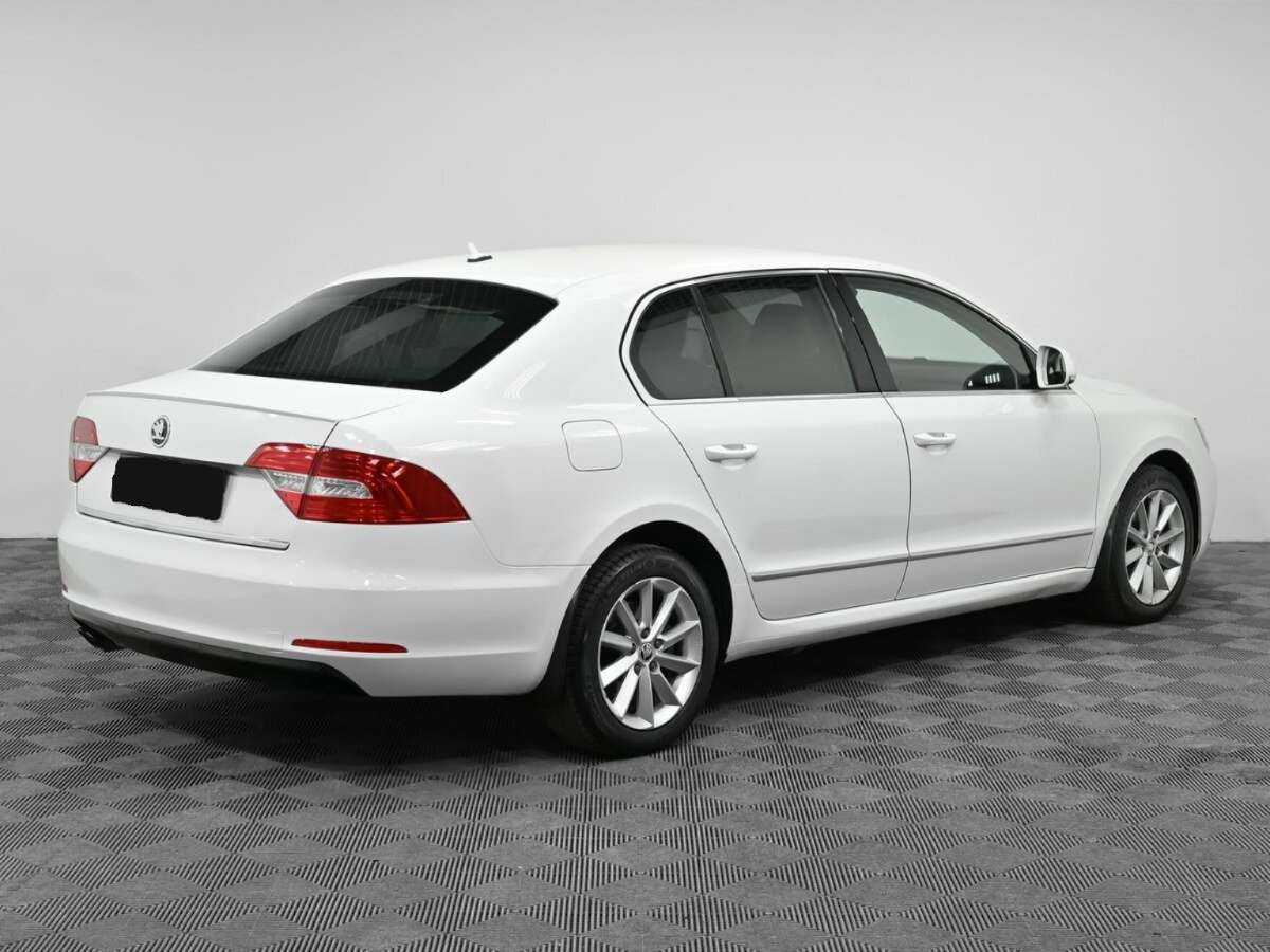 Купить Skoda Superb, 2013, 119 000 км.. Фото: #1