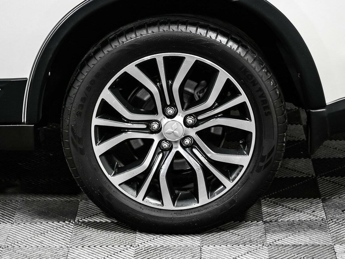 Купить Mitsubishi Outlander, 2017, 72 468 км.. Фото: #13