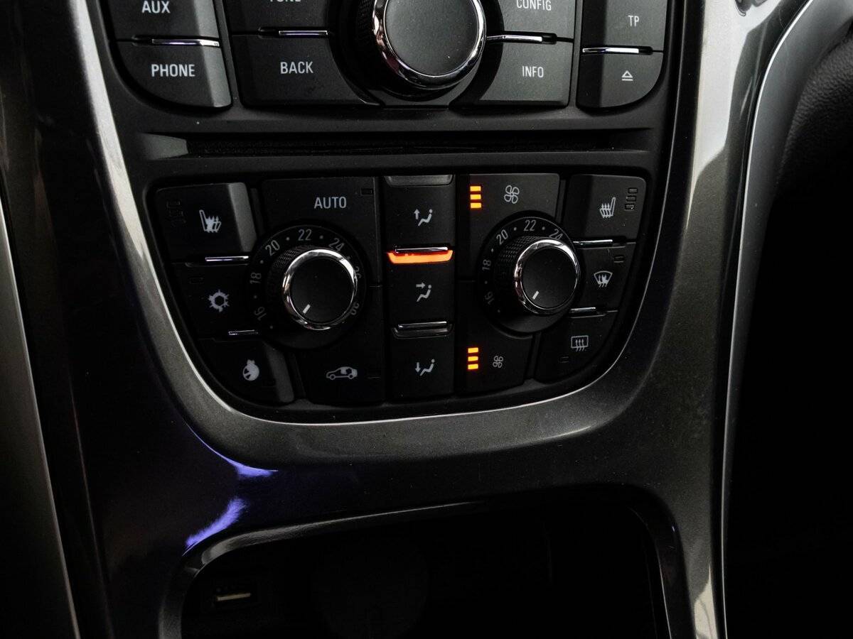 Купить Opel Astra, 2012, 115 946 км.. Фото: #13