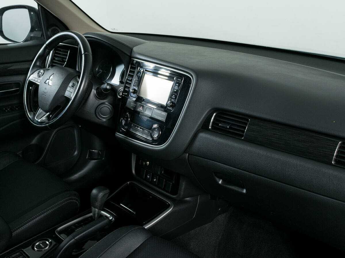 Купить Mitsubishi Outlander, 2017, 134 690 км.. Фото: #6
