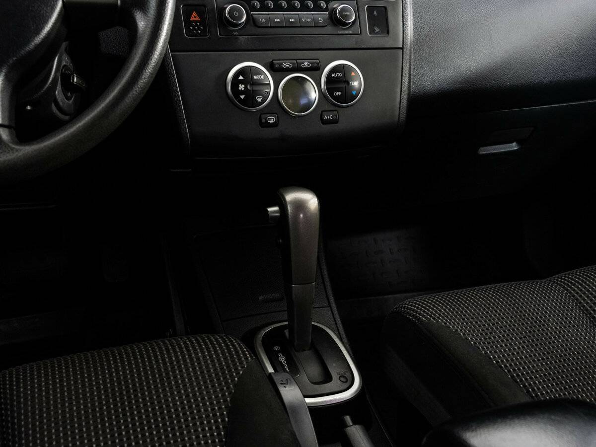 Купить Nissan Tiida, 2013, 86 467 км.. Фото: #9