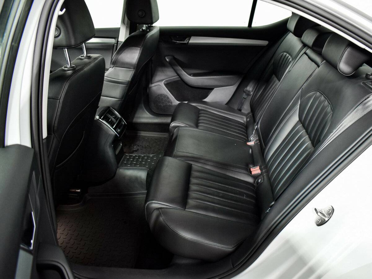 Купить Skoda Superb, 2018, 156 585 км.. Фото: #8